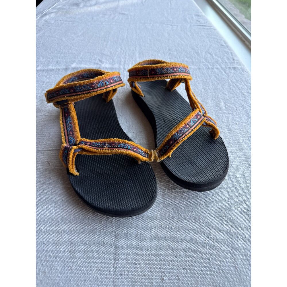 Teva Maressa Original Universal Sandals Women's 8 Sunflower Fringe Discontinued